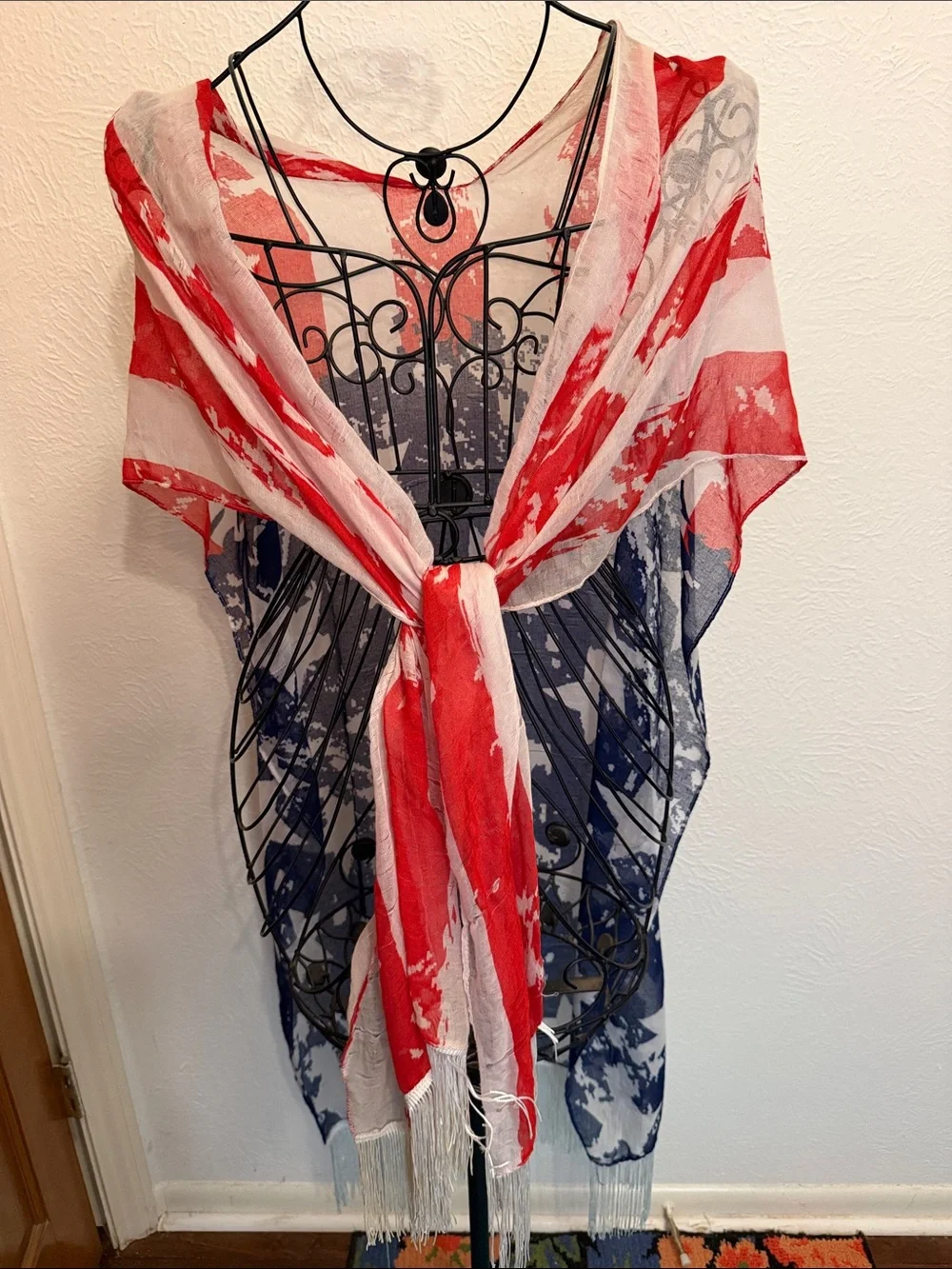 🆓🆓🆓FREE w/PURCHASE🆓🆓🆓Red & White Sheer Scarf Wrap